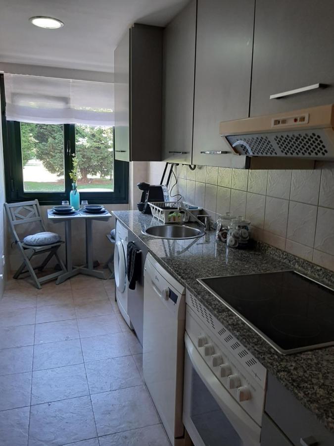 Ferienwohnung El Neru. En Zona Verde Y Junto Al Mar. Gijón Exterior foto